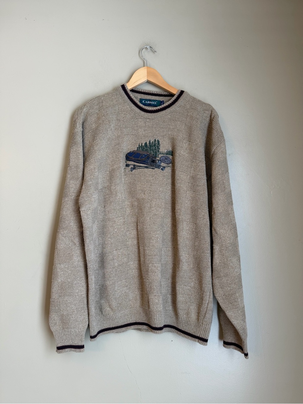 Vtg Carmel Men Embroidered Golf Sweater Made in USA Crew Neck Bag Basket Weave L